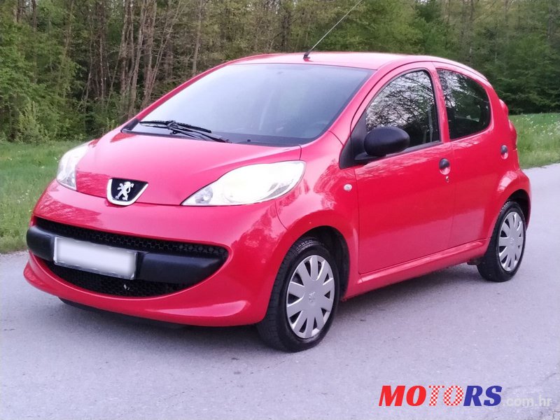 2008' Peugeot 107 1,0 photo #1