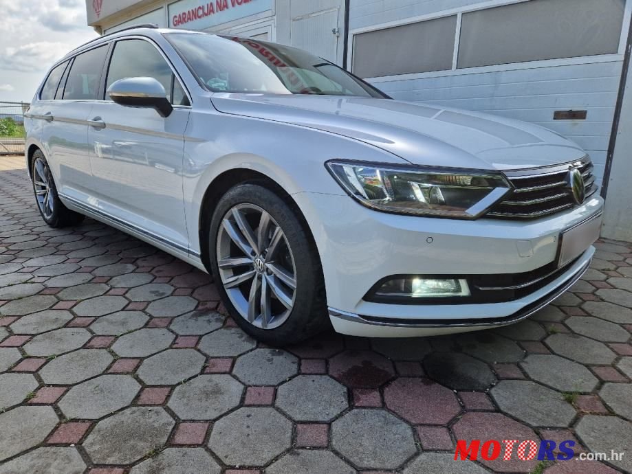 2016' Volkswagen Passat Variant photo #2