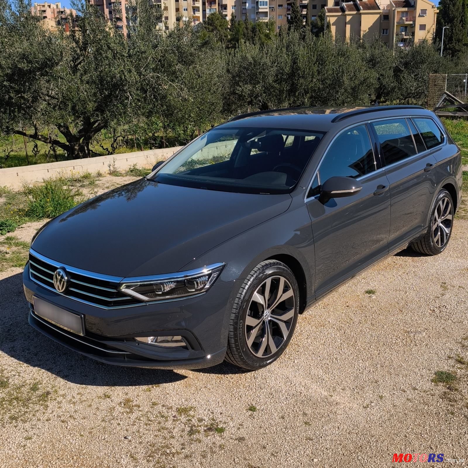 2020' Volkswagen Passat Variant photo #4