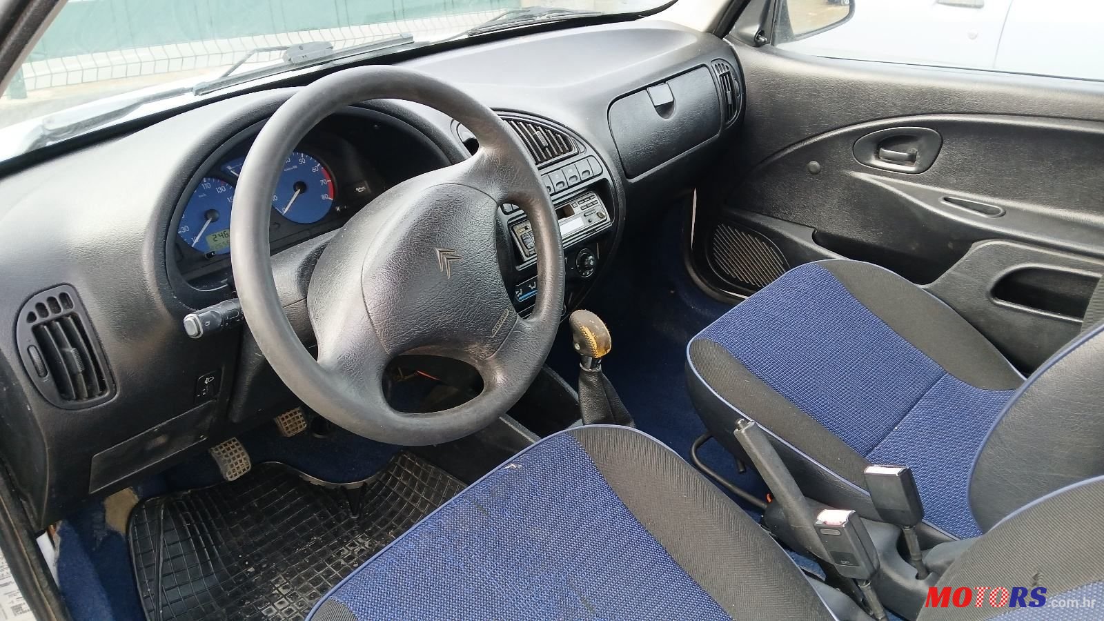 2001' Citroen Saxo 1,1 I Sx photo #4