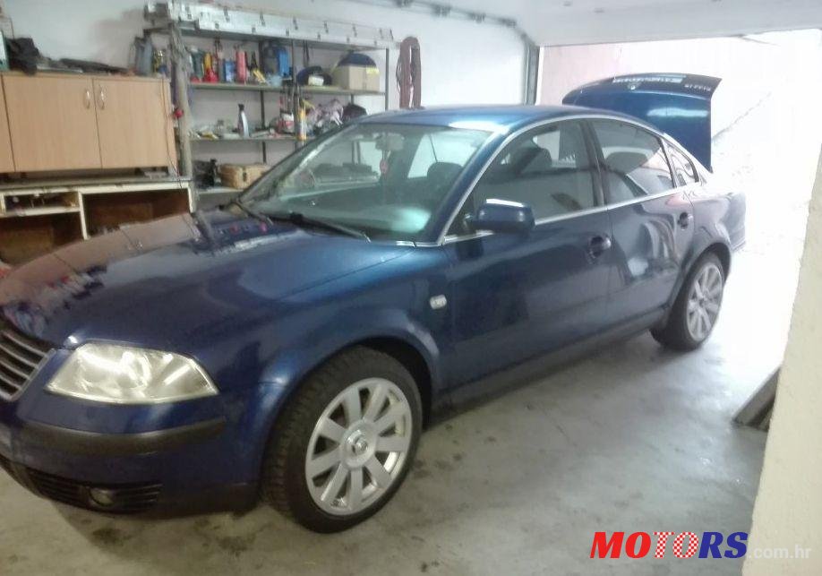 2002' Volkswagen Passat 1,9 Tdi photo #1