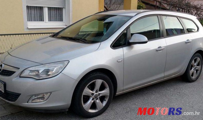 2011' Opel Astra Karavan Sports 1,7 Cdti photo #1