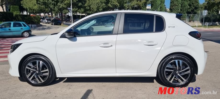 2023' Peugeot 208 1,2 photo #5