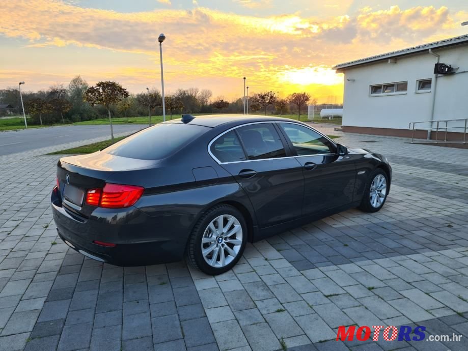 2011' BMW Serija 5 520D photo #6