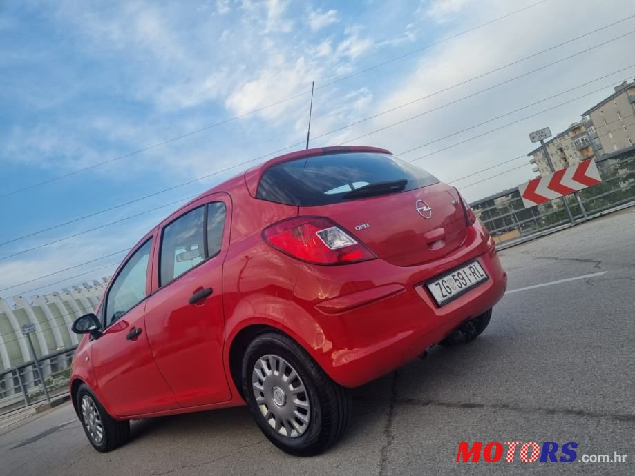 2008' Opel Corsa photo #5