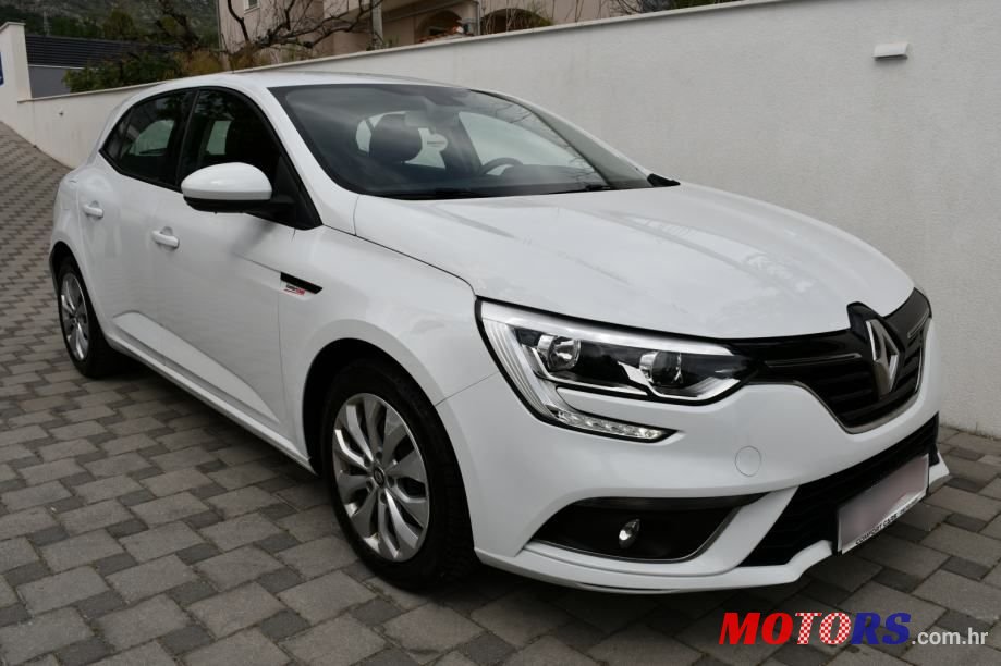 2020' Renault Megane Blue Dci 115 photo #4