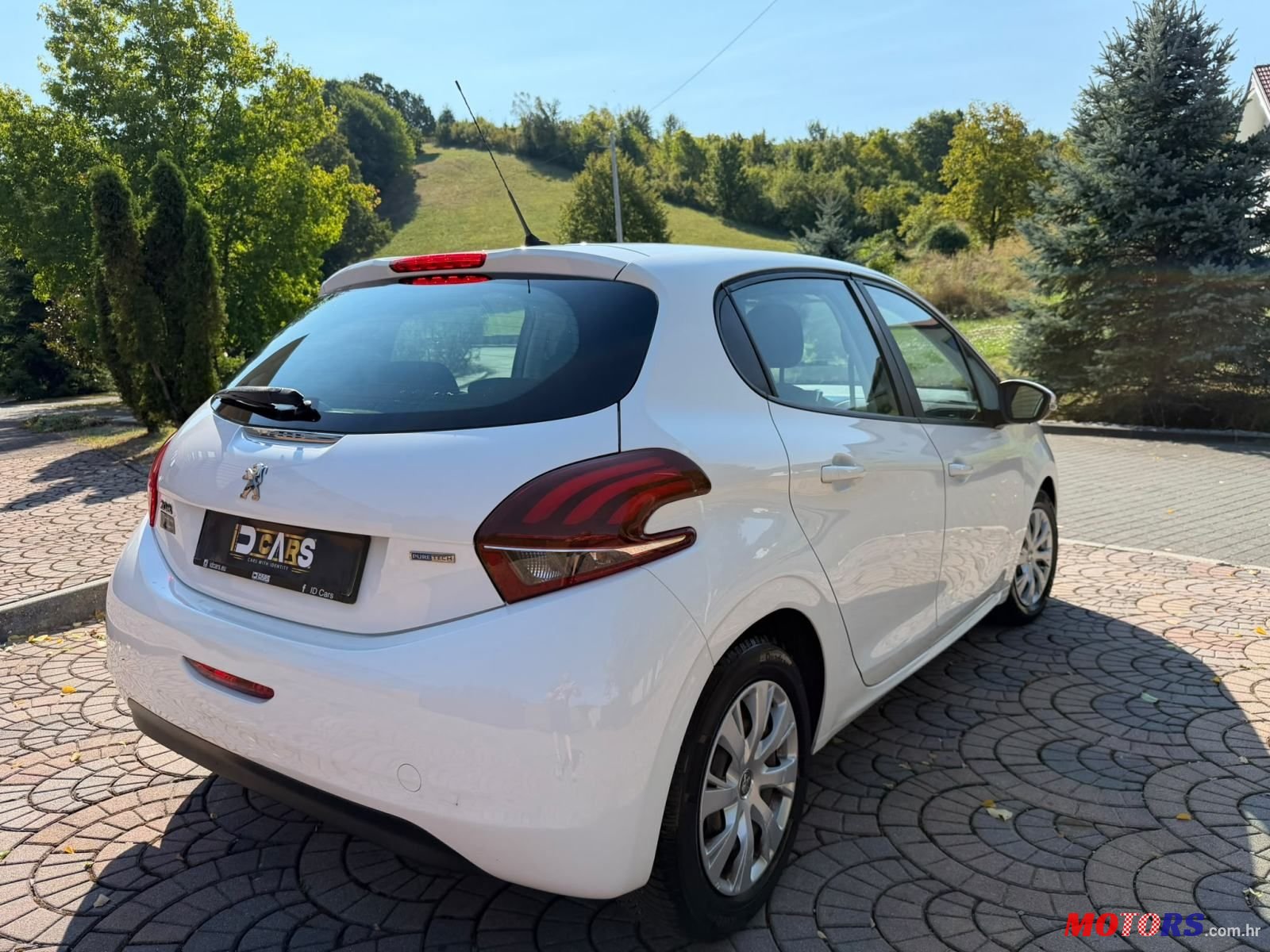 2016' Peugeot 208 1,2 Puretech photo #4