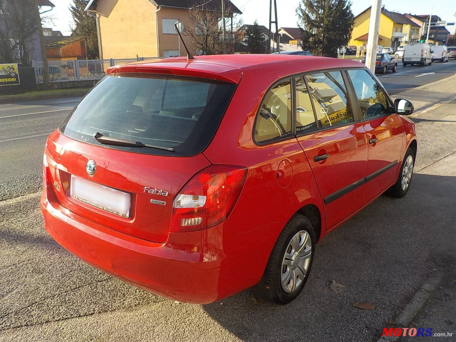 2011' Skoda Fabia Combi photo #3