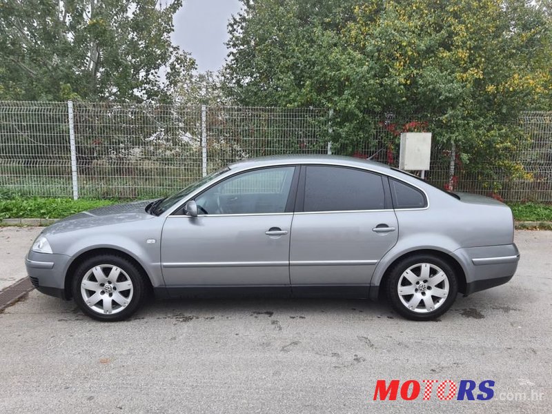 2002' Volkswagen Passat 1,9 Tdi photo #2