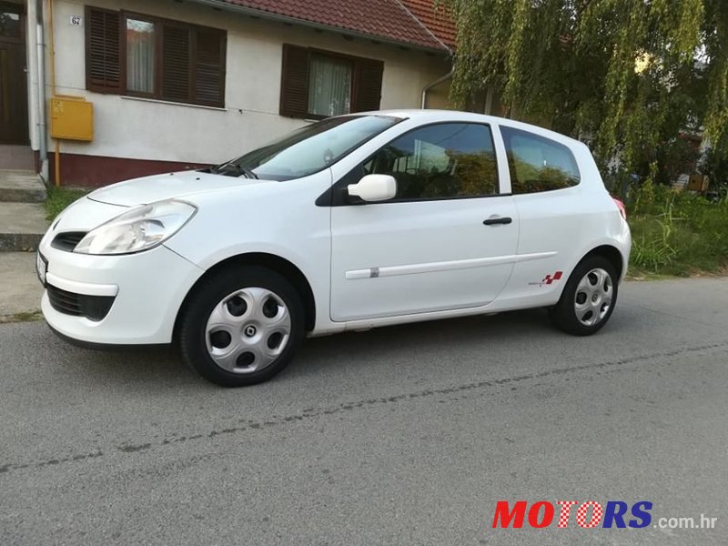 2007' Renault Clio 1,5 Dci photo #3