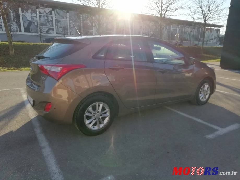 2013' Hyundai i30 1,6 Crdi photo #4