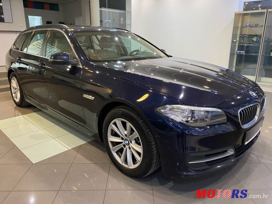 2016' BMW Serija 5 Touring 518D photo #6