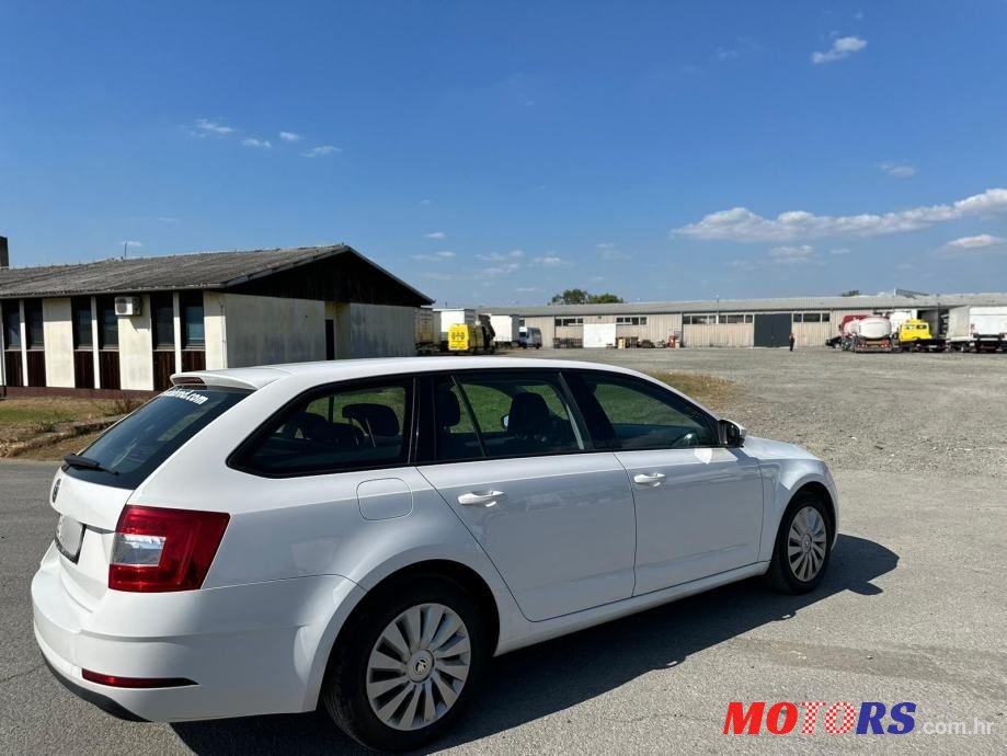 2017' Skoda Octavia 2,0 Tdi photo #5