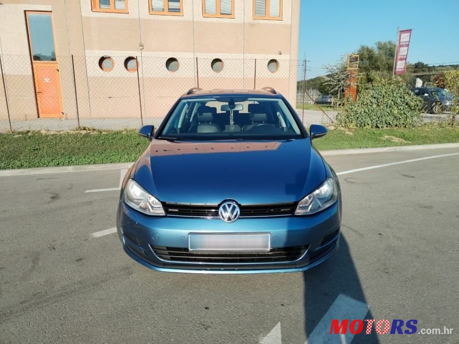 2013' Volkswagen Golf 7 Variant photo #1