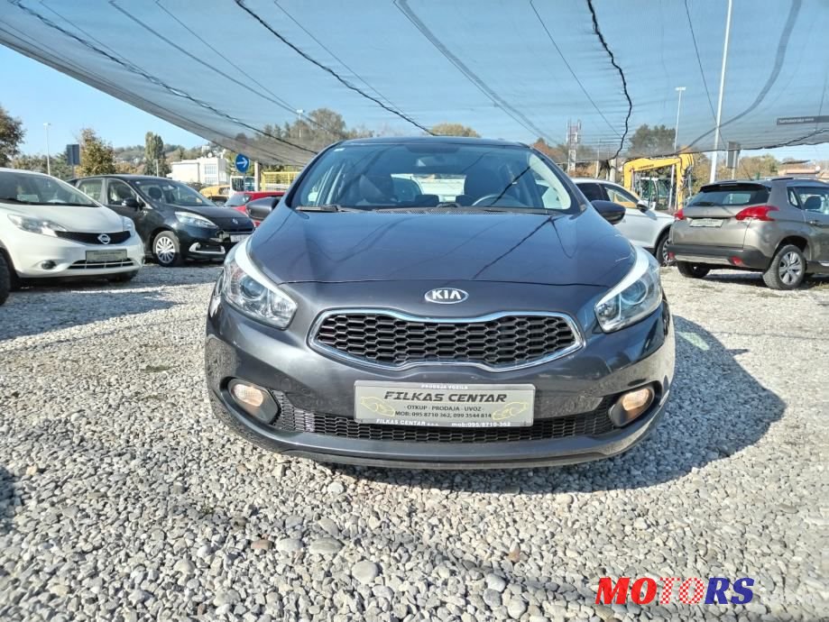 2012' Kia Ceed photo #6
