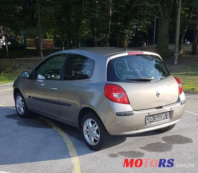 2008' Renault Clio 1,2 16V photo #2