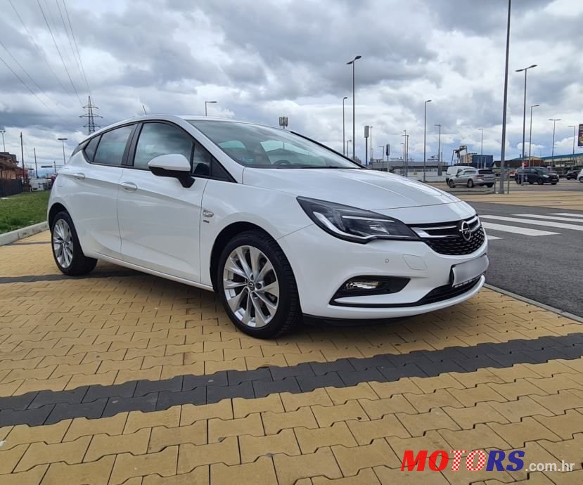 2019' Opel Astra 1,6 photo #1
