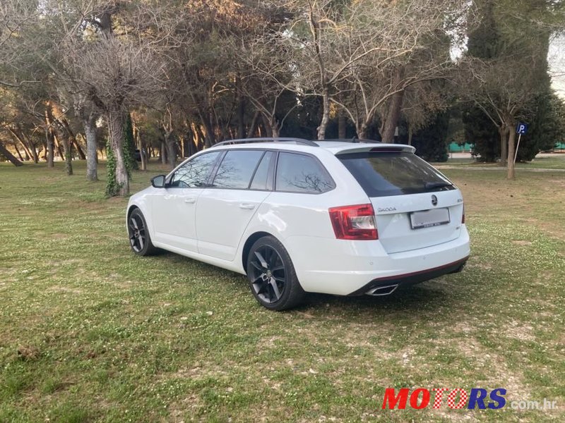 2016' Skoda Octavia Combi photo #3