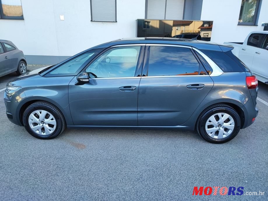 2015' Citroen C4 Picasso 1,2 S&S photo #6