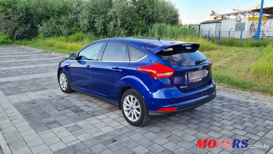 2016' Ford Focus photo #6