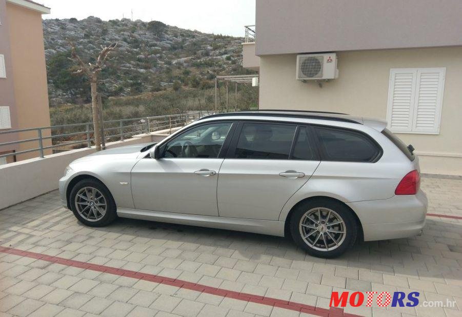 2010' BMW Serija 3 Touring 318D photo #2