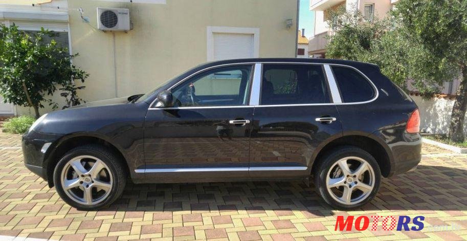 2003' Porsche Cayenne 4,5 V8 photo #2