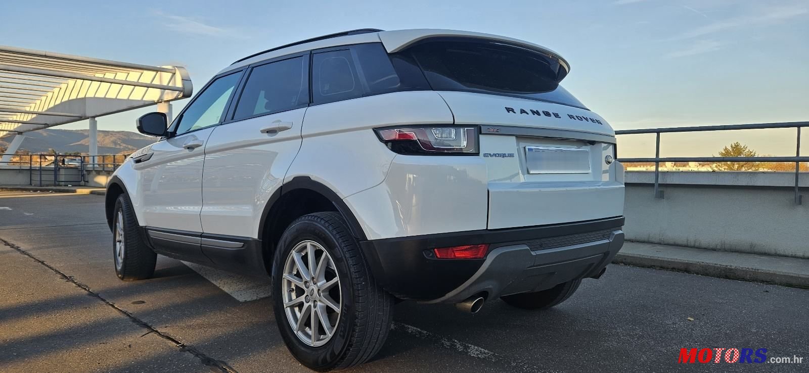 2016' Land Rover Range Rover Evoque 2,0 Td4 photo #2