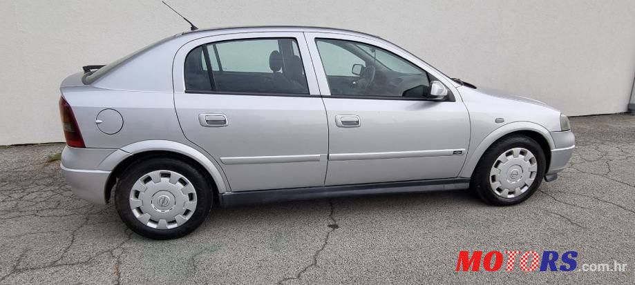 2003' Opel Astra Club 1,7 Dt photo #6