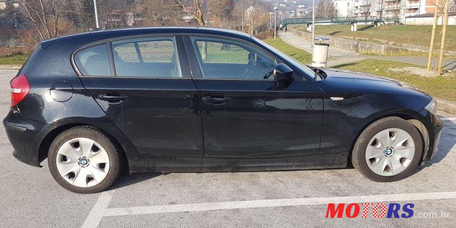 2011' BMW Serija 1 116D photo #1