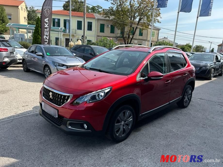 2019' Peugeot 2008 1,2 Puretech photo #1