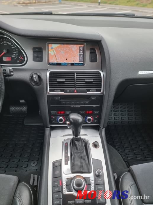 2007' Audi Q7 photo #6