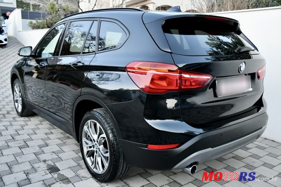 2017' BMW X1 16D photo #6