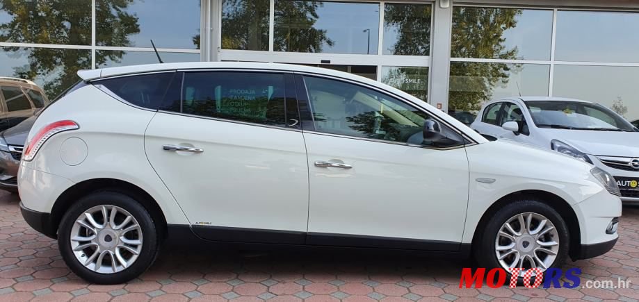 2011' Lancia Delta 1,6 photo #2