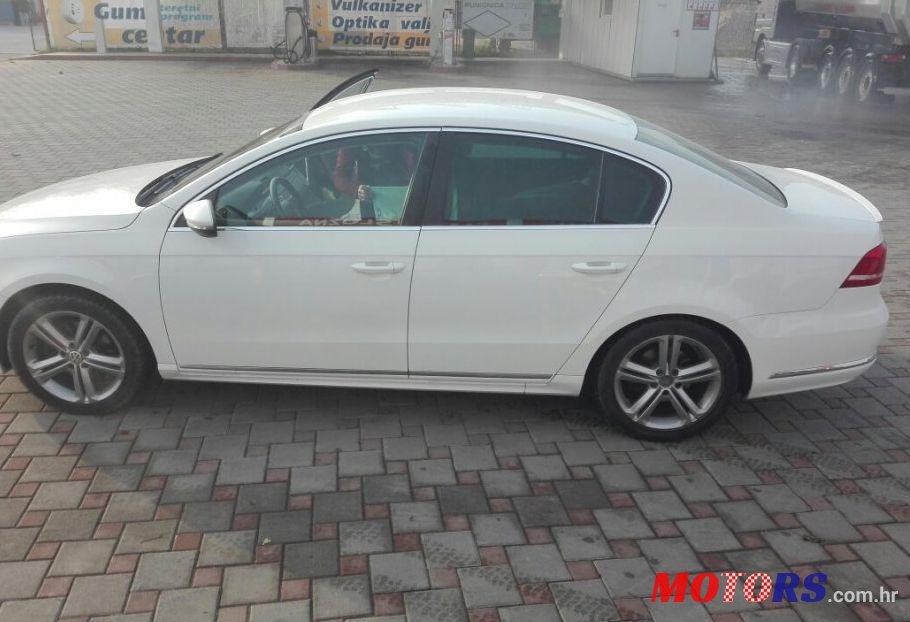 2013' Volkswagen Passat 1,6 Tdi Bmt photo #1