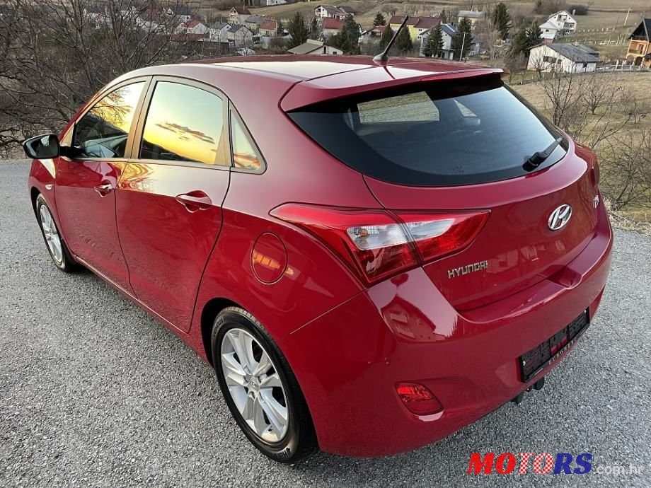 2014' Hyundai i30 1,6 Crdi photo #4