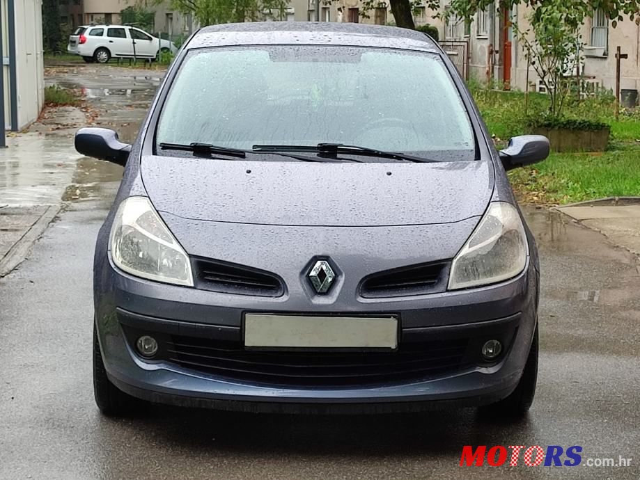 2007' Renault Clio 1,5 Dci photo #1