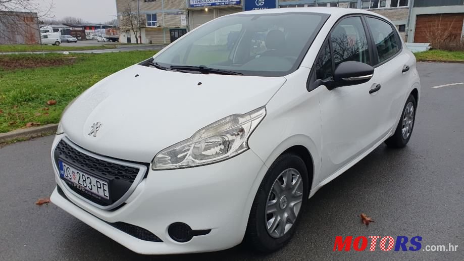 2014' Peugeot 208 1,4 Hdi photo #1