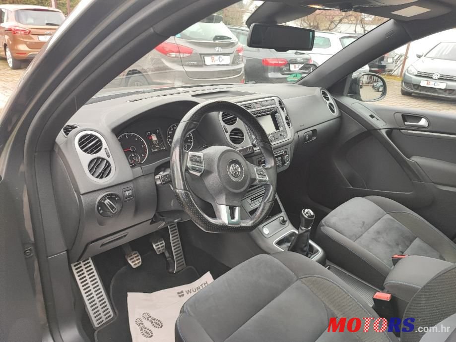 2014' Volkswagen Tiguan photo #5