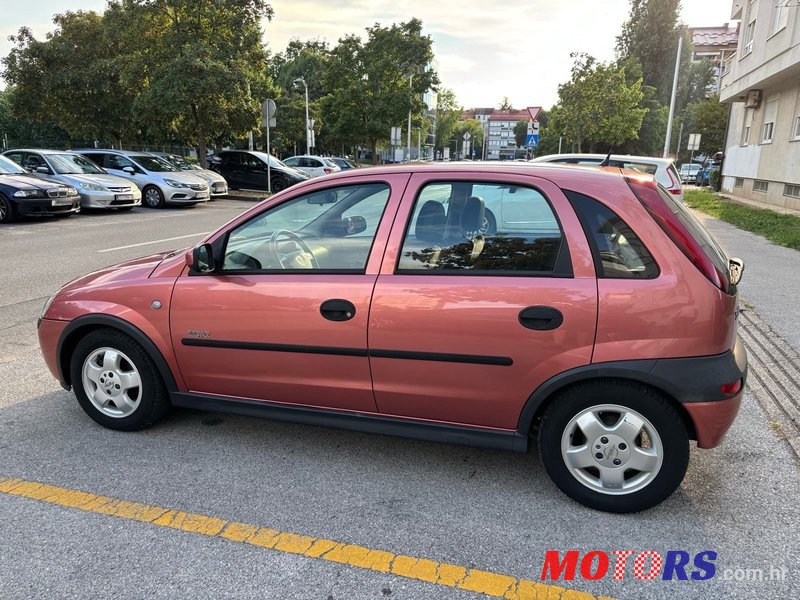 2001' Opel Corsa 1,4 16V photo #3