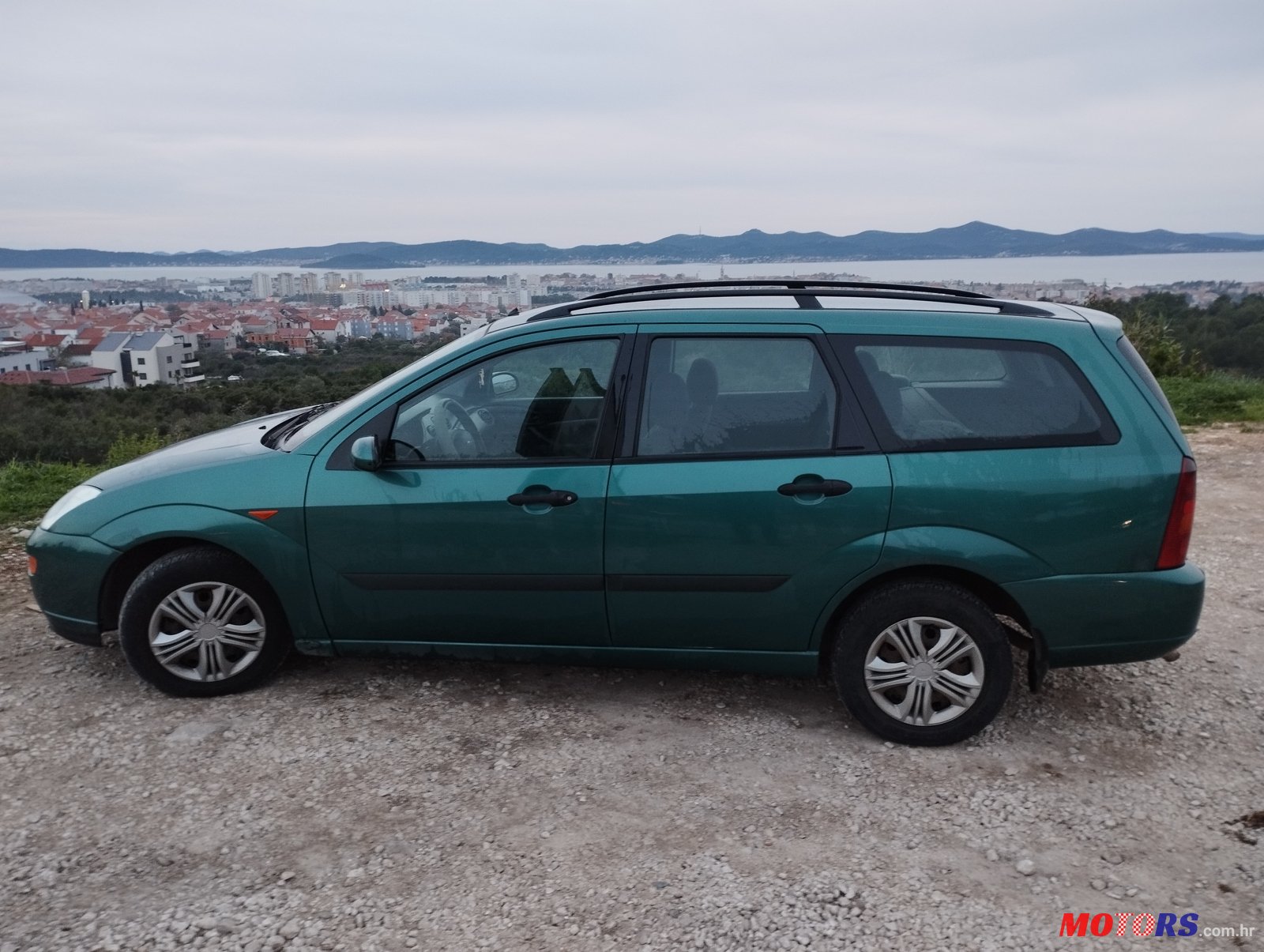 2000' Ford Focus photo #4