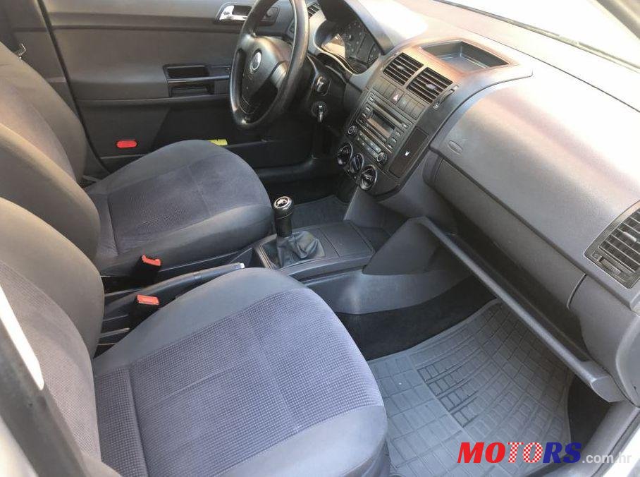 2007' Volkswagen Polo 1,2 photo #2