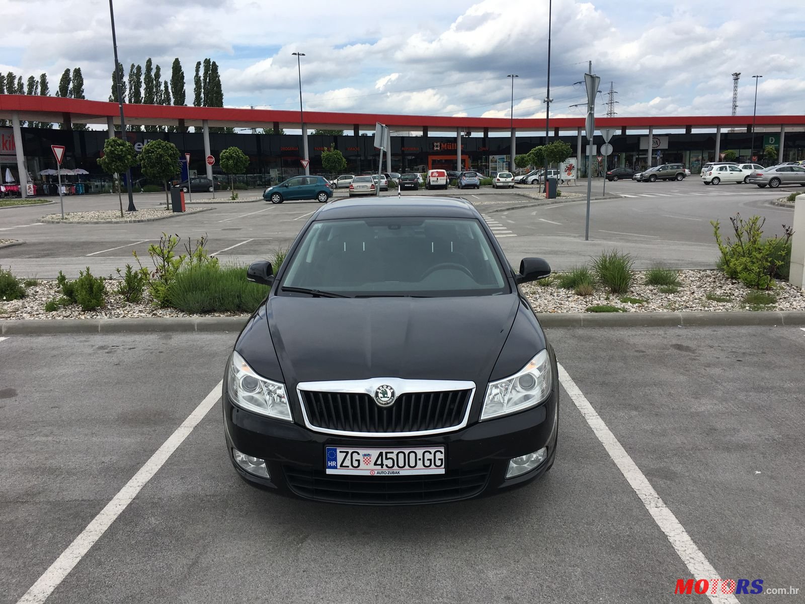 2010' Skoda Octavia Octavia 1.6 tdi photo #2