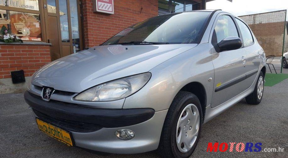 2005' Peugeot 206 206 1,4 Hdi photo #1