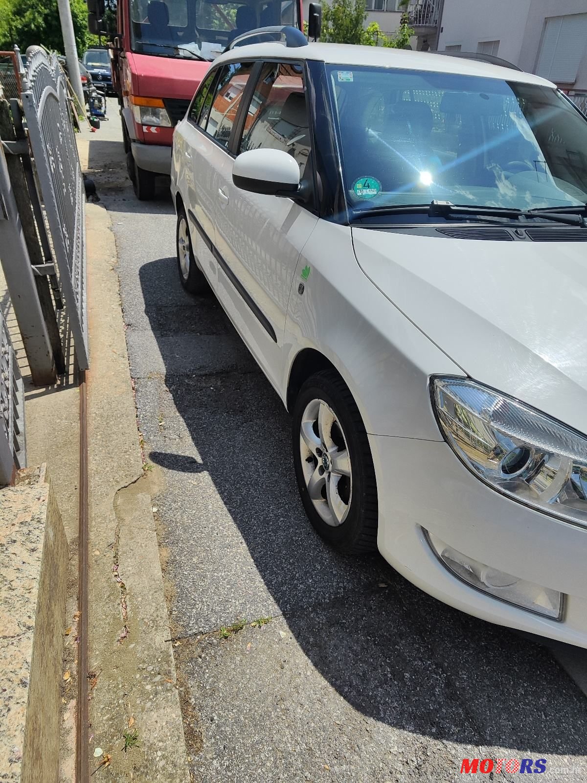 2011' Skoda Fabia Combi photo #3