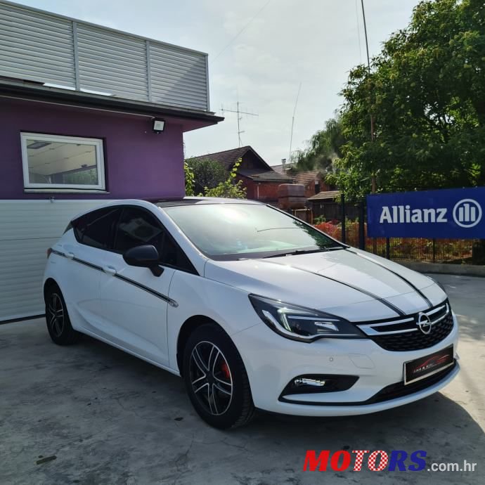 2017' Opel Astra photo #1