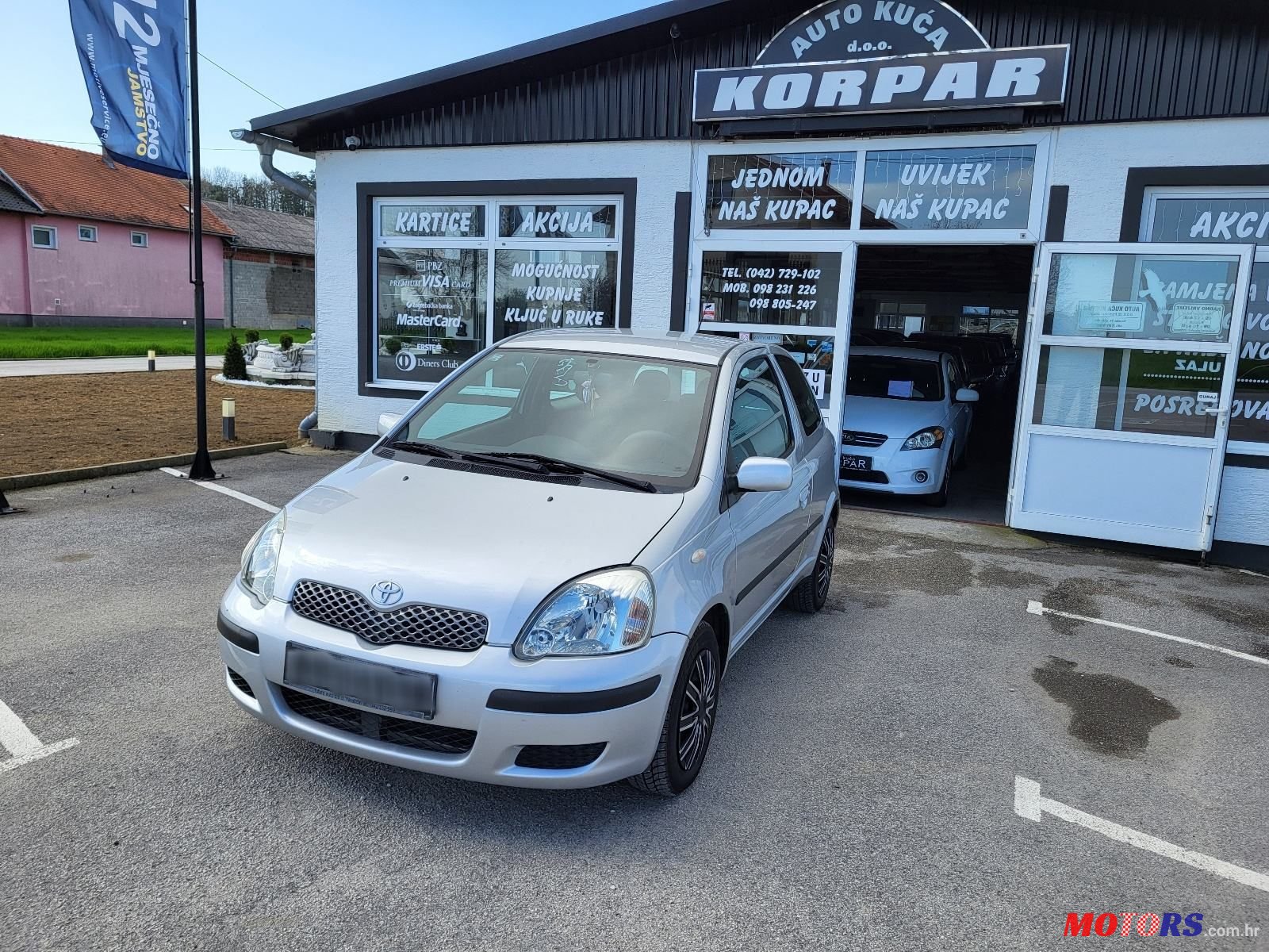 2003' Toyota Yaris 1,0 Vvt-I photo #1