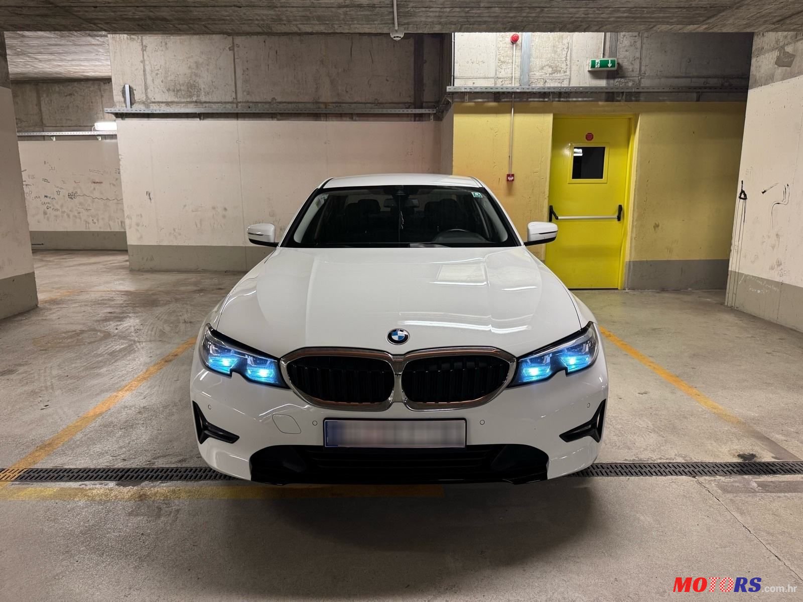 2020' BMW Serija 3 318D photo #5