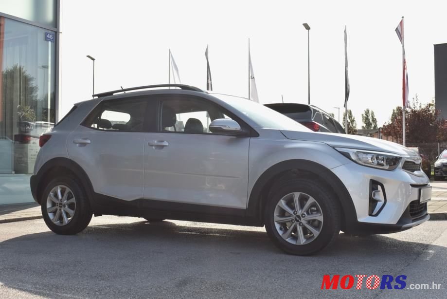 2022' Kia Stonic photo #4