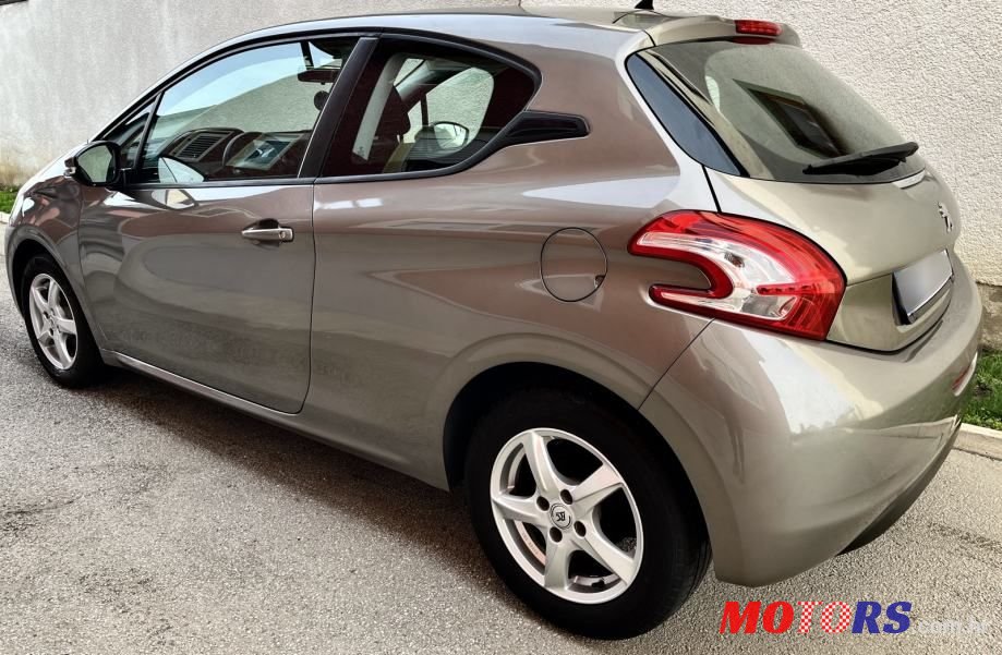 2012' Peugeot 208 1,4 Hdi photo #6