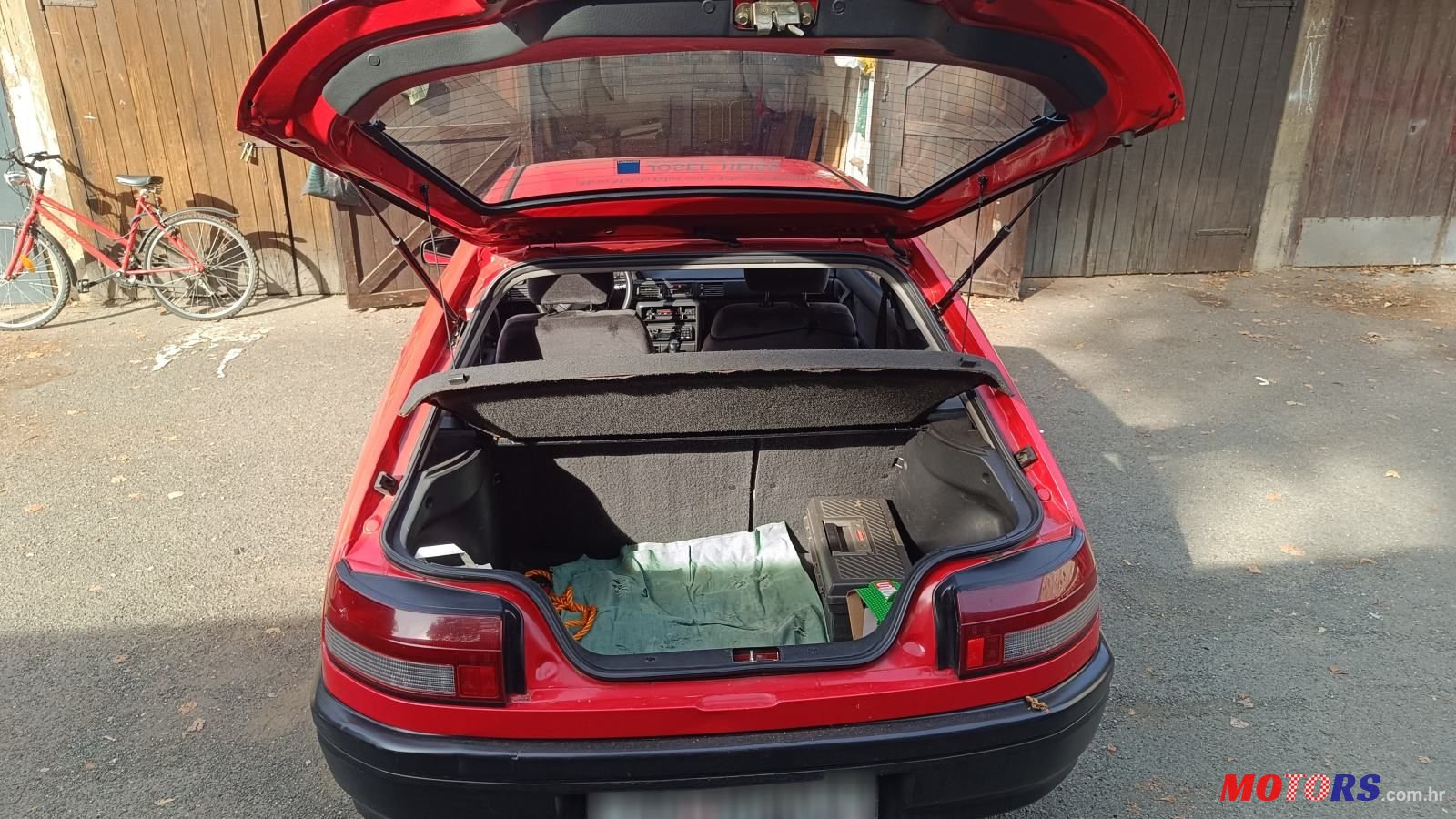 1991' Mazda 323 Hb 1.3 photo #2